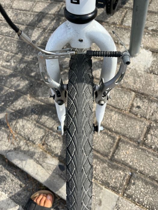 Bicicleta para criança como nova