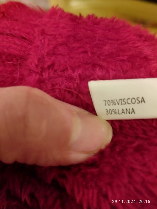 Продам две шапки
