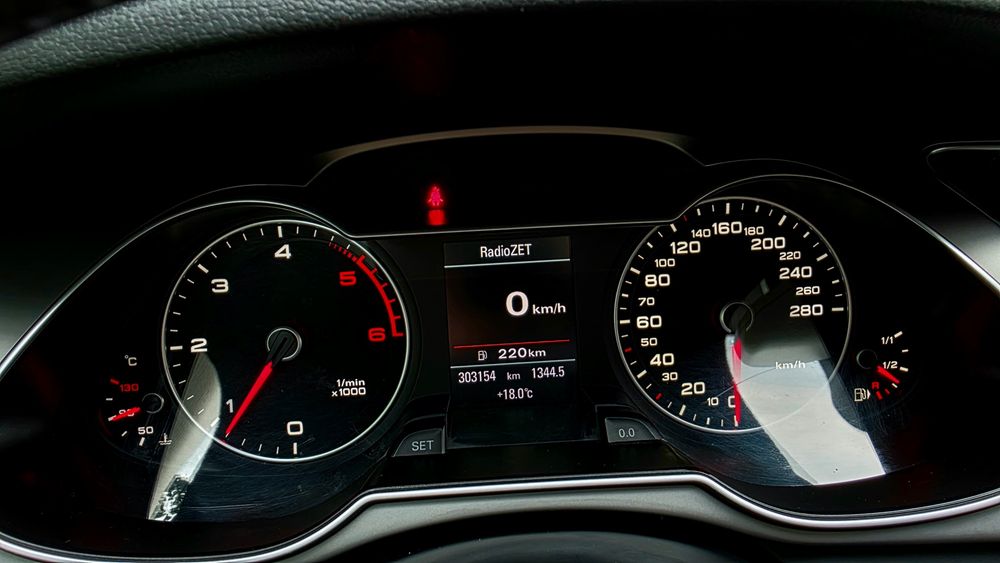 Audi A4 B8 Facelift Avant 2.0 TDI | HAK |