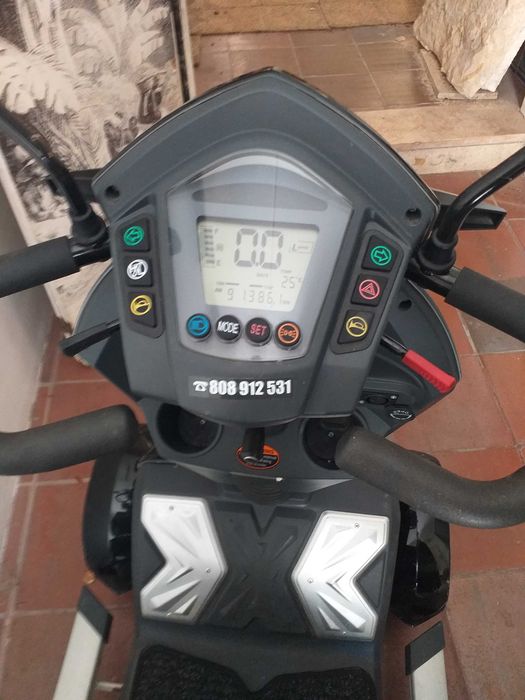 Scooter de mobilidade Pantera (Stannah) com 2 baterias novas