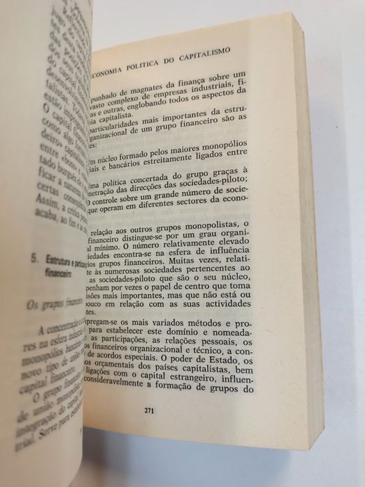 A economia política do capitalismo, de G. Tchernikov