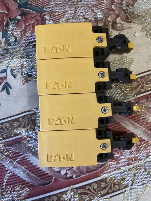 Вимикач кінцевий LS-11S EATON