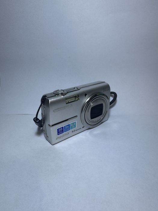 Цифровий фотоапарат Olympus FE-200 (робочий, готовий комплект) / Y2K
