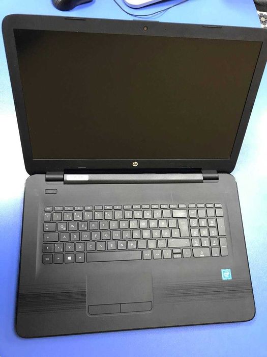 Продам Ноутбук hp 17-x078ng б.у.