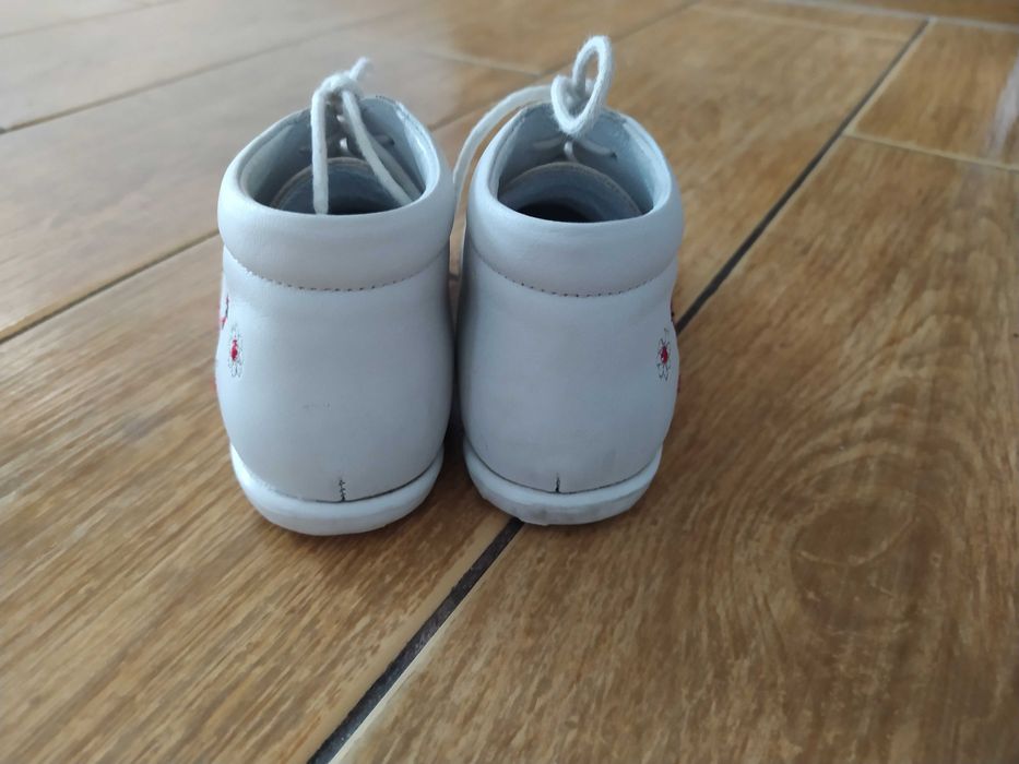 Buty dziewczęce roczki Emel r. 22