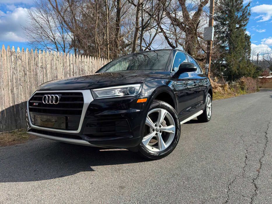 Audi Q5      2020