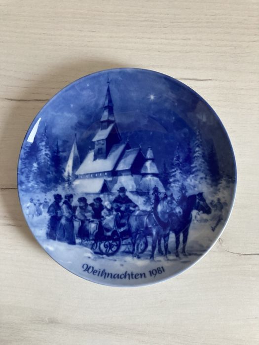 Різдвяна тарілка вінтаж Німеччина 1981 р. 19,5 см
