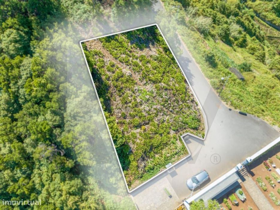 Terreno com 1396 m2 | vista fabulosa mar | Arco da Calheta