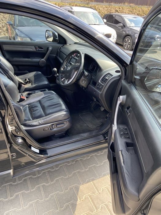 Продам Авто,Машина HONDA CR-V 2009 року.