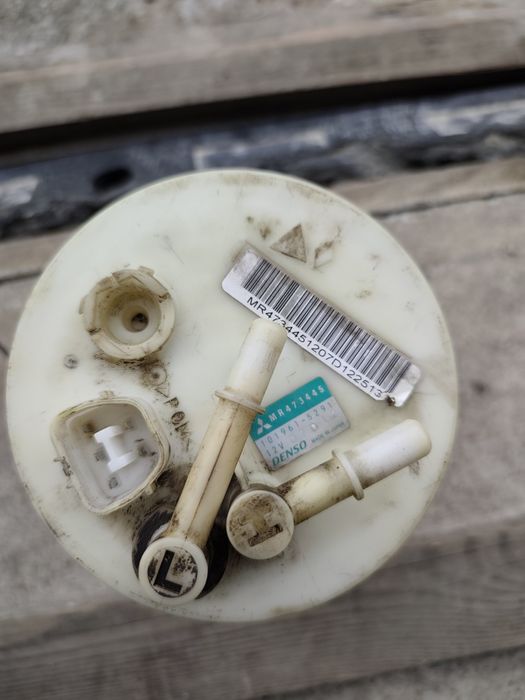 Pompa paliwa Mitsubishi Space starr