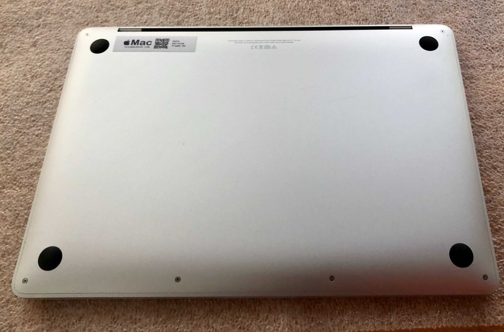 MacBook Pro 13 M1  2021 8GB 512GB 100% батарея, как новый, бонусы