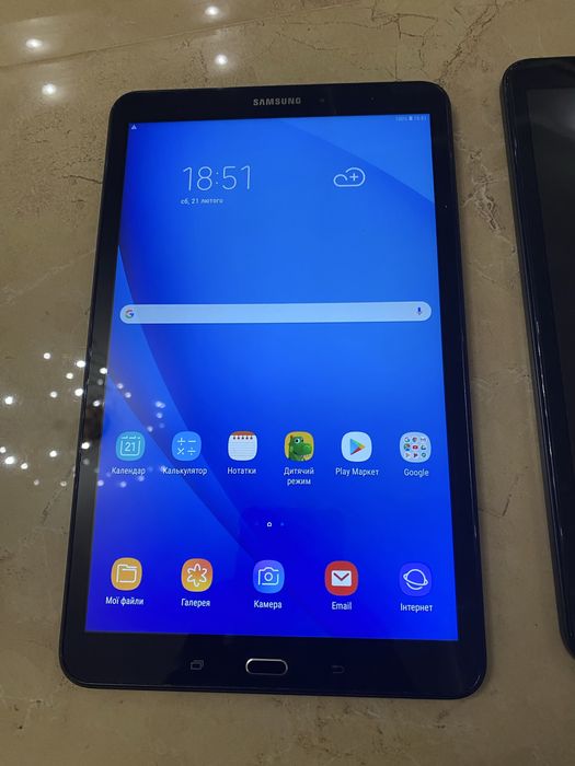 Планшет Samsung Galaxy Tab A SM-T580
