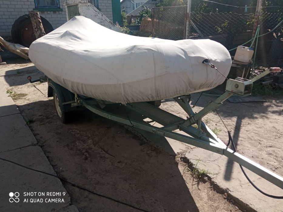 Моторна лодка, лодочний мотор