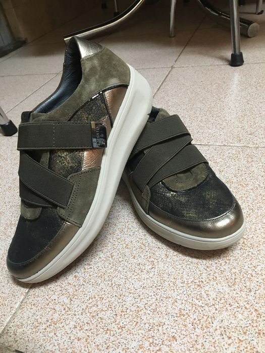 Sapatinhas Stonefly em pele (n-37)