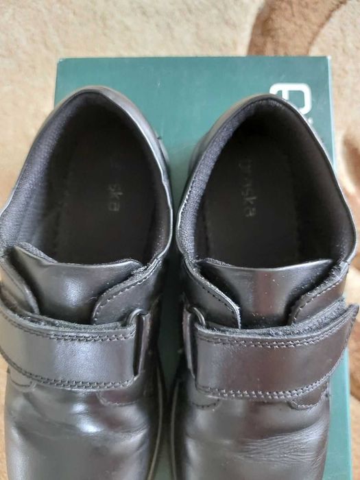 Кожаные туфли braska 33-34 размер