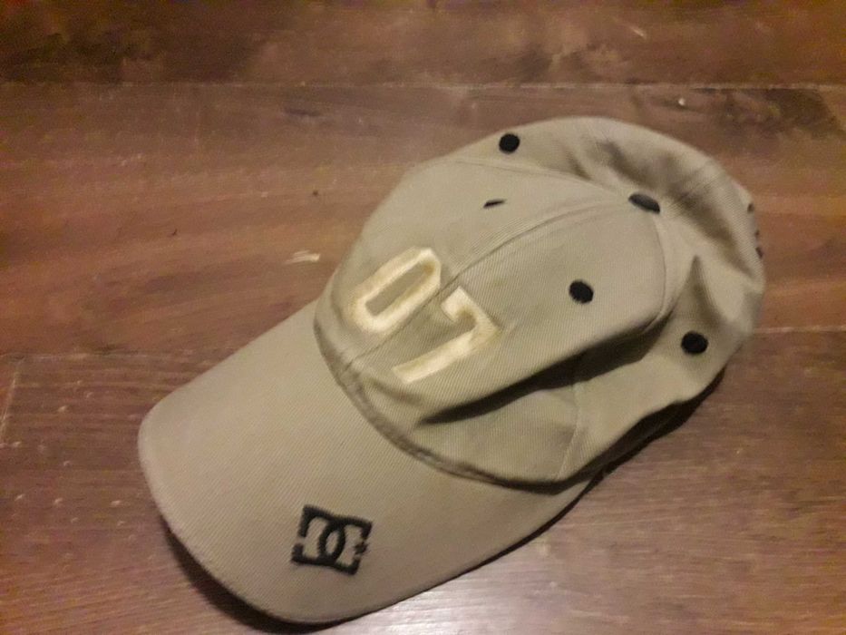 czapka z daszkiem  DC