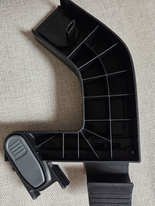 Adaptery do wózka Thule Gilde 3 do fotelika samochodowego Maxi Cosi, BeSafe, Cybex