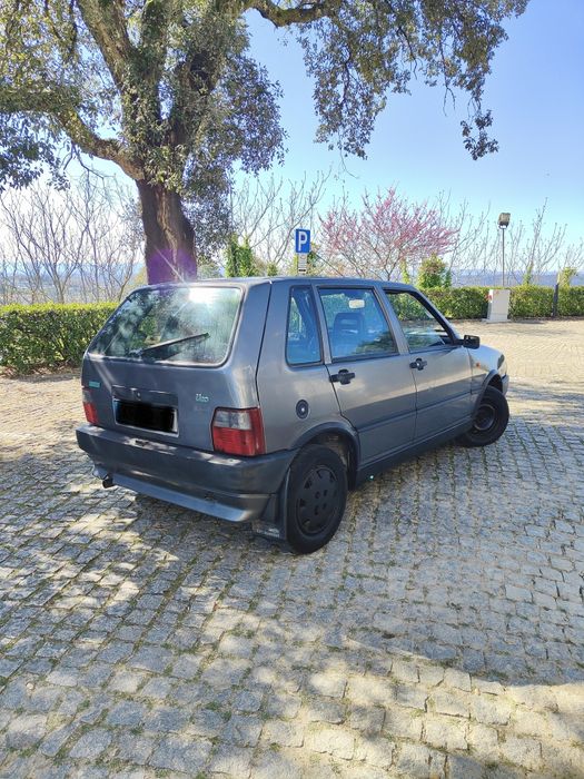 Fiat uno 60SX pronto a circular
