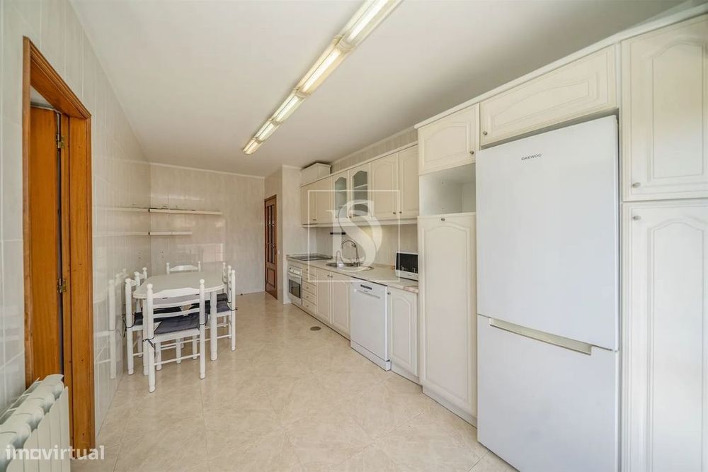 T2 com suíte, varanda e garagem | Benguiados, Vila do Conde