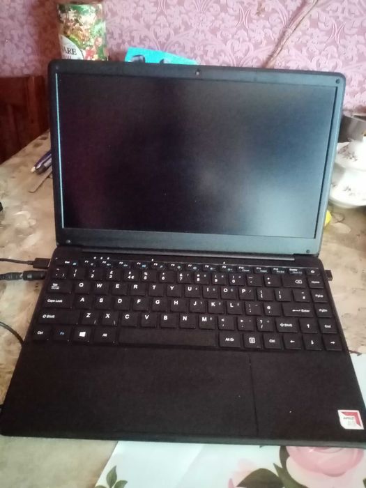 продам  ноутбук geo book4 { 4gb 64gb )