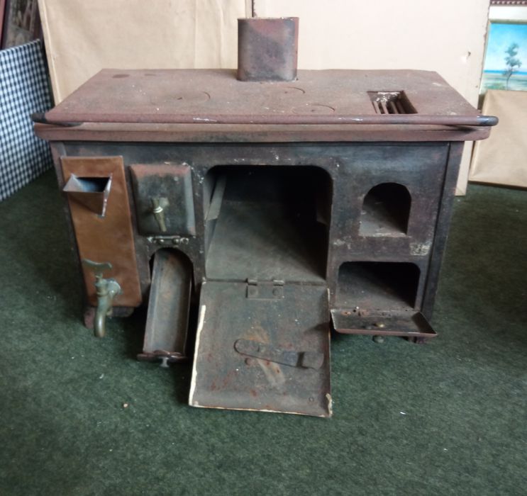 Fogão de criança em ferro