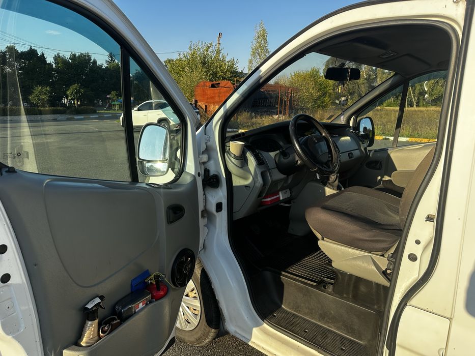 Renault Trafic 2.5 dCi, 2003 рік