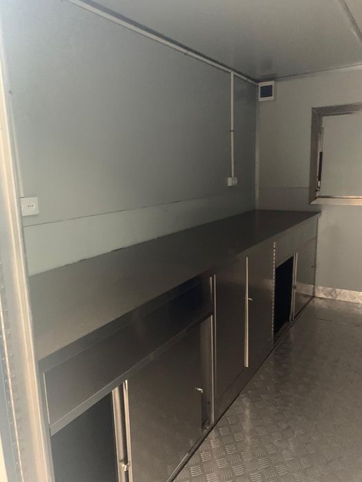 Vende-se: Atrelado / Trailer para Food Truck (Rosa)