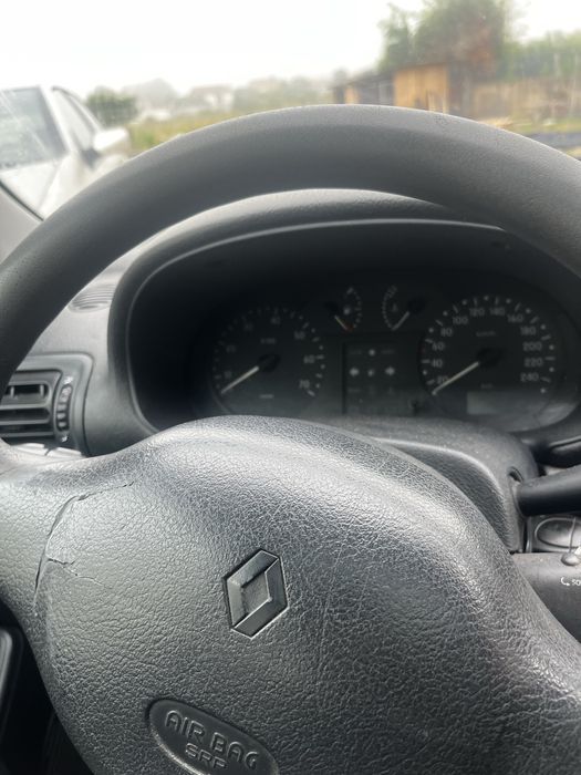 Vendo renaul clio