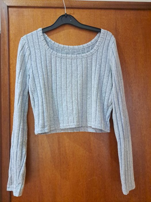 Camisola curta cinza