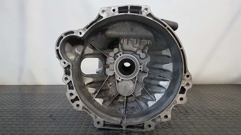 CAIXA DE VELOCIDADES PARA PEÇAS NISSAN CABSTAR ->09.06 3.0 DIESEL