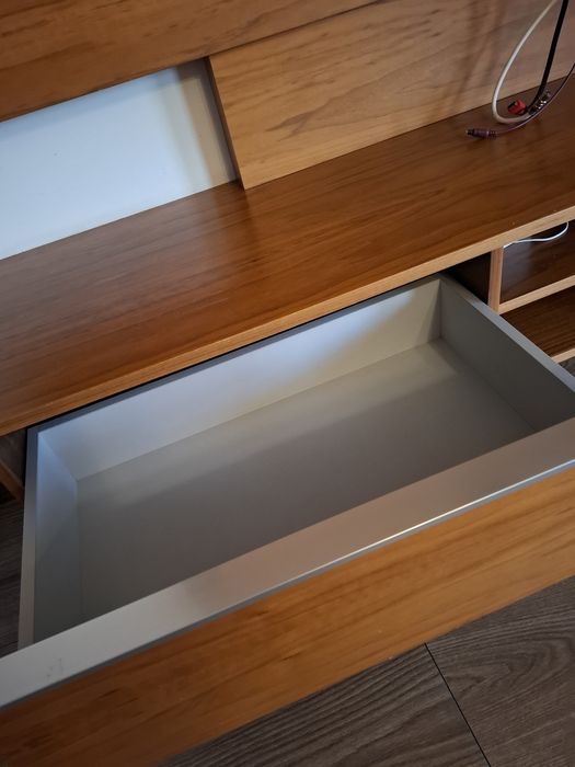 Szafka rtv pod tv i audio