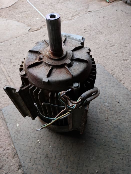 Silnik elektryczny 11 KW, 1400, 2800 obrotów.