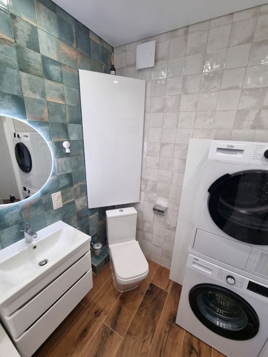 Двохкімнатна квартира з дизайнерським ремонтом