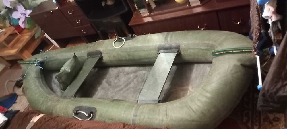Продам лодку , цена 5500