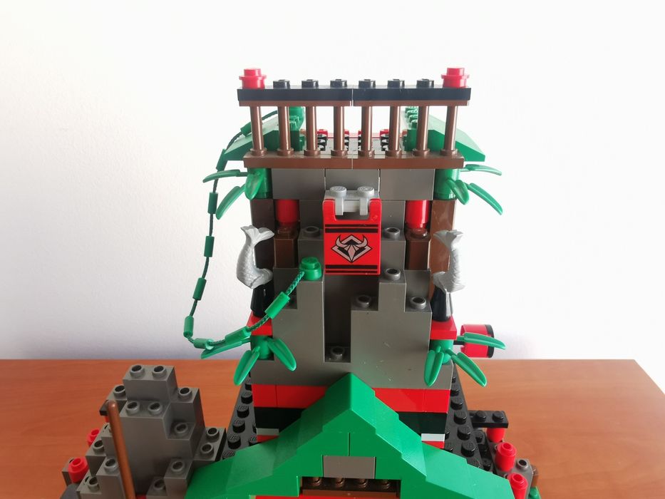Lego 6088 Robber's Retreat