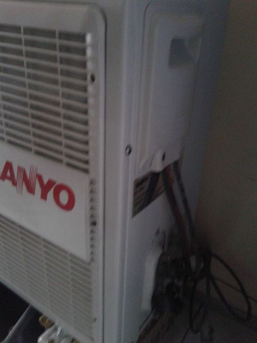 DOIS - Ar Condicionado SANYO