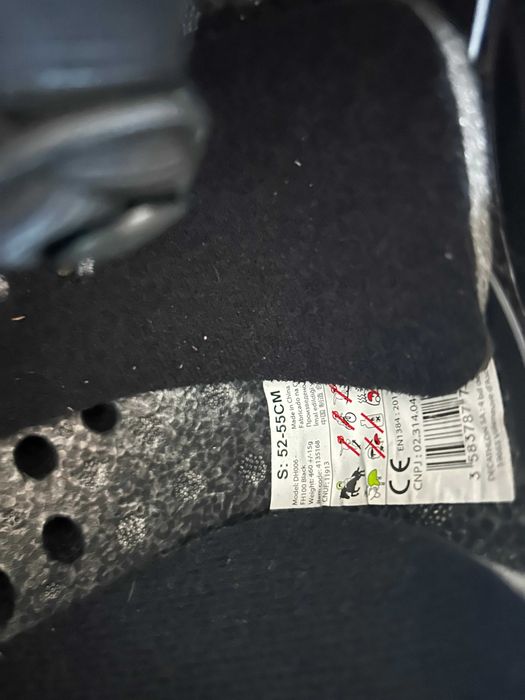 Obuwie jeździeckie i kask