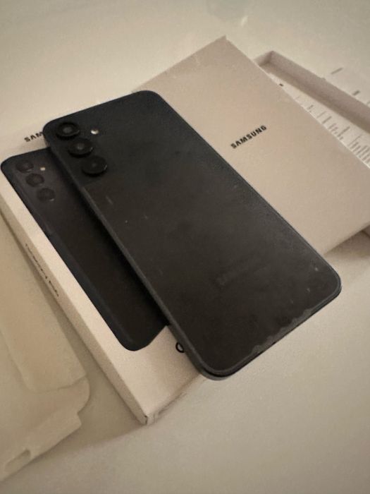 Samsung A16 5G – como novo  Película traseira + caixa original