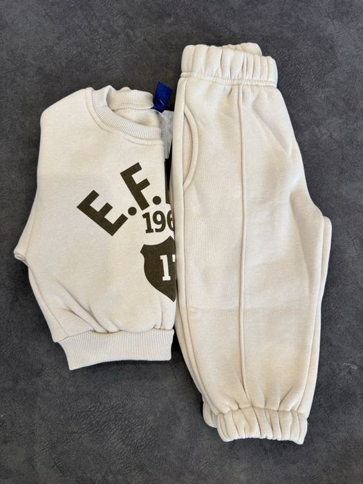 Спортивний дитячий костюм розмір 86