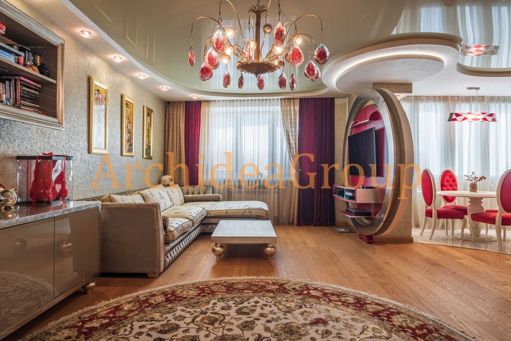 Амбітна видова квартира 86м2  в центрі Києва на вул. Голосіівська 13-А