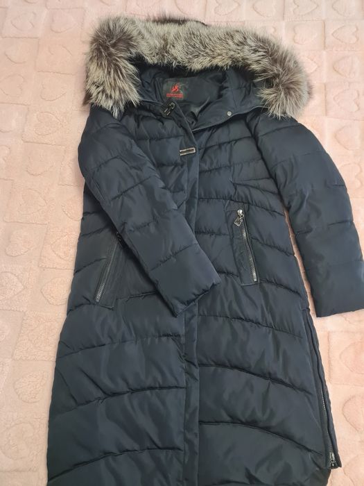 Жіноча куртка пуховик