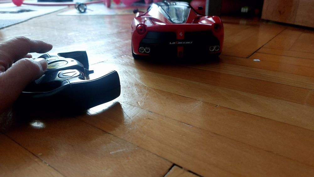 Auto na pilota Ferrari