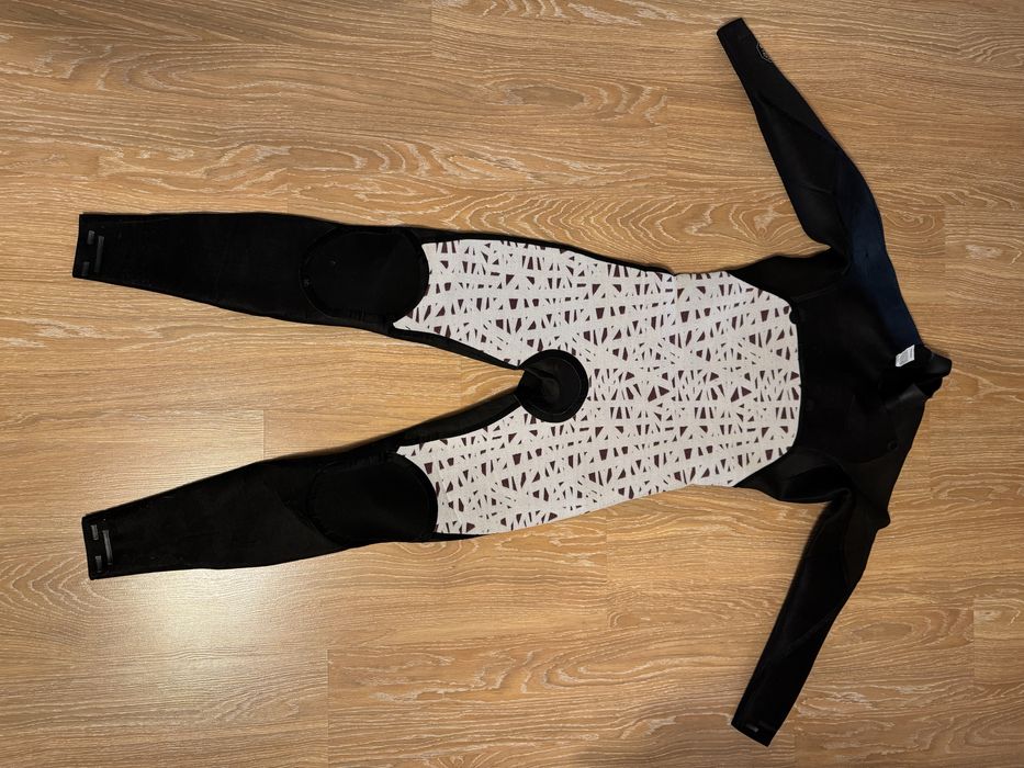 Fato Surf / Wetsuit Vissla 7 Seas 4/3 chest zip LS preto