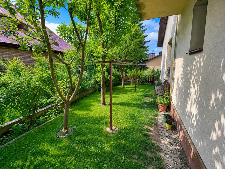 Dom wolnostojący 255 m²  osiedle Orłowo Starachowice - Widok 2