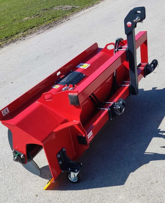 Podgarniacz Paszy Magnum