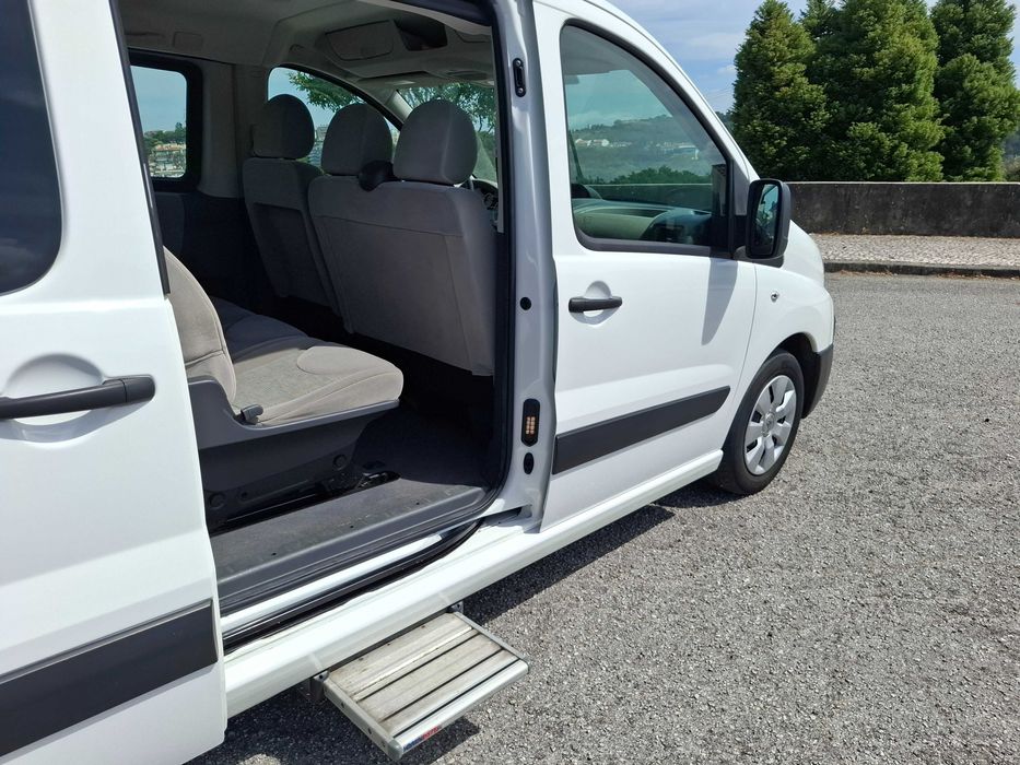 Citroen Jumpy 2.0-120cv NACIONAL 22.240 KM Reais 9 Lugares