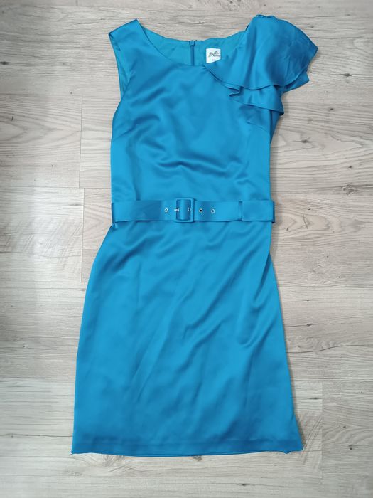Turkusowa satynowa mini elegancka z paskiem rozmiar S
