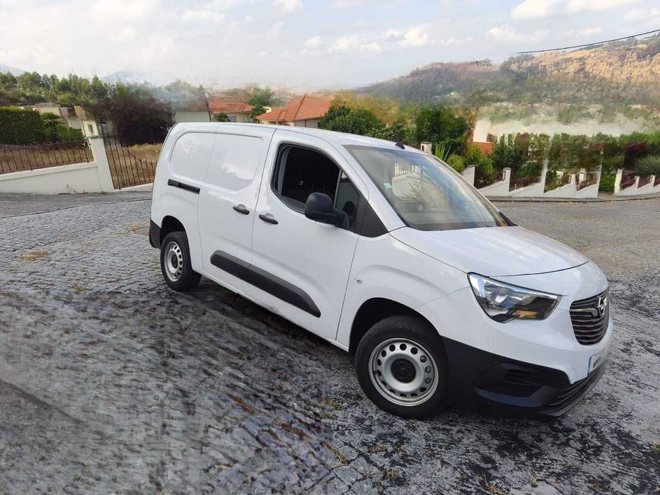 OPEL COMBO  LONGA  1.5 HDI SALVADO IVA Dedutível
