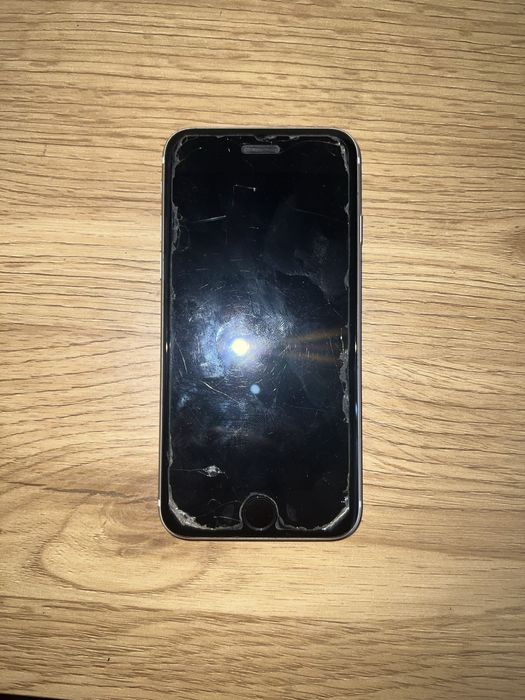 Обміняю електросамокат HATOR та iPhone SE 2020