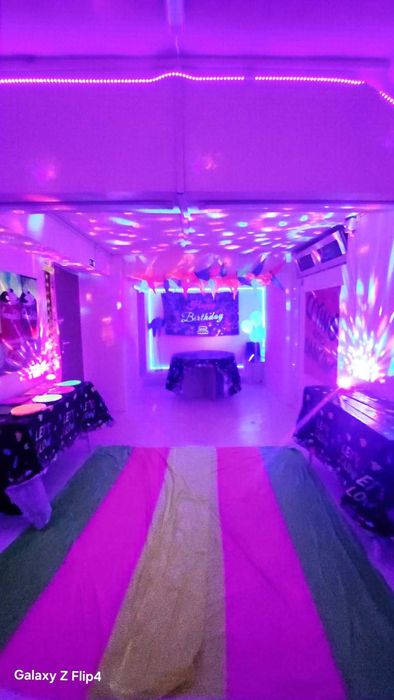 SIX SEVEN - Glow Party Disco, Karaoke & Cinema - Sala para festas de aniversário Campo de Ourique
